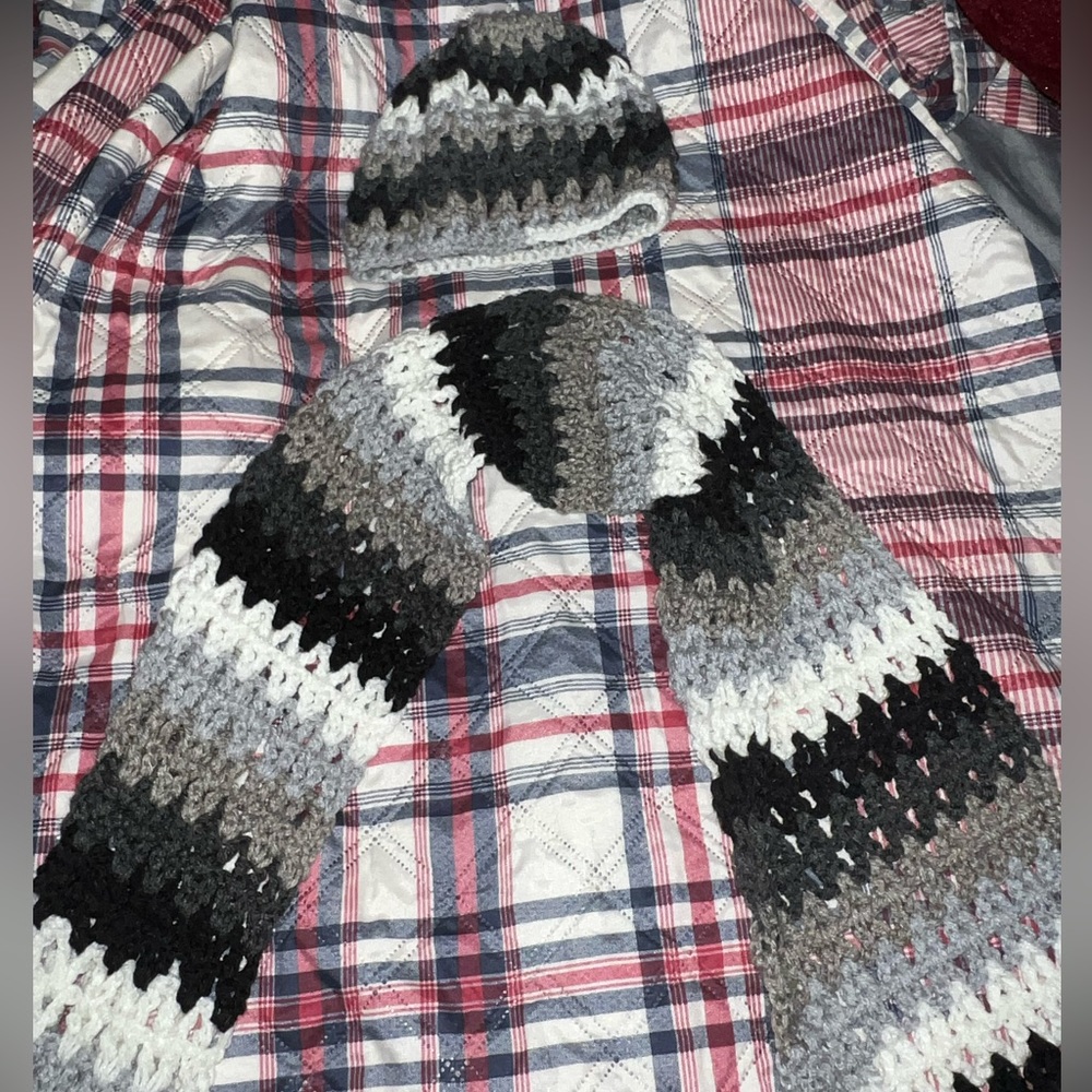 Handmade crochet scarf & beanie